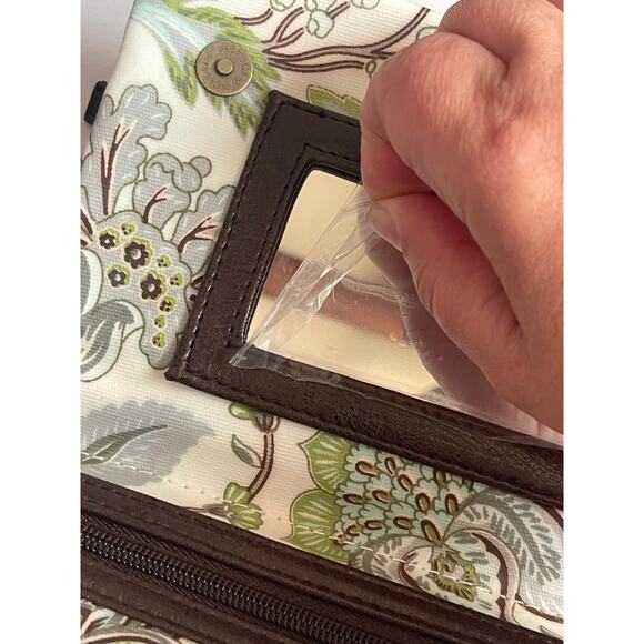 Gigi Hill Travel Make Up Bag Crossbody Travel Bag Carry On - Picture 7 of 9